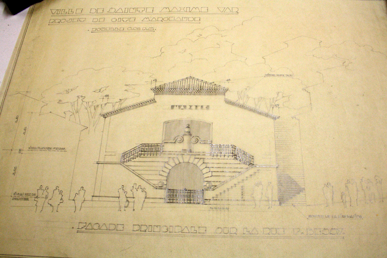 Ville de Sainte-Maxime. Var. Projet de cité marchande. Façade principale sur la rue F. Bessy.