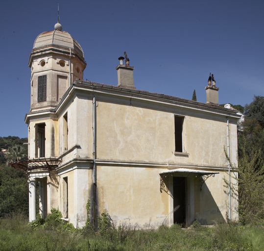 Façade à l'est.