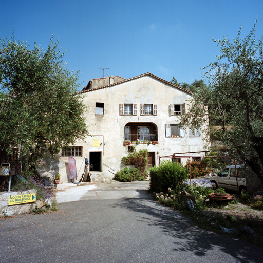 Vue de l'entrée du site au sud-est.