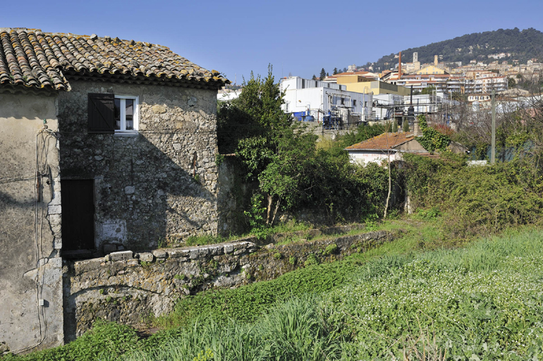 Aperçu du canal d'amenée d'eau.