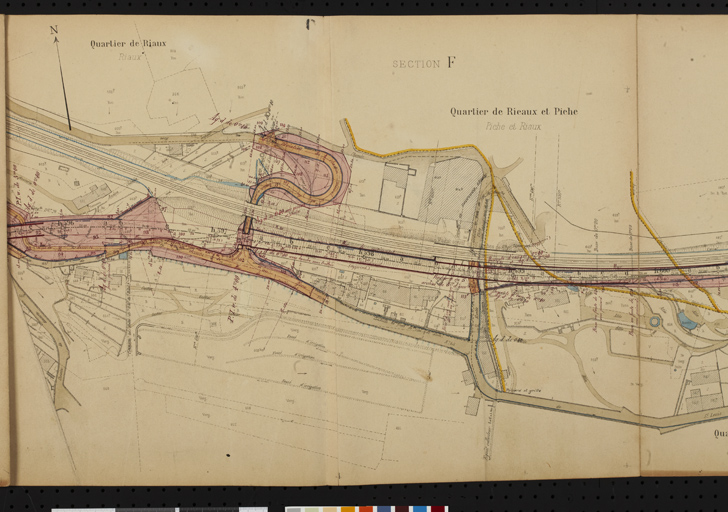 Compagnie des chemins de fer de Paris à Lyon et à la Méditerranée. Ligne de Miramas à l'Estaque. Plan parcellaire des terrain à acquérir dans la traversée de la commune de Marseille sur une longueur de 3585m 33. Dressé le 6 mars 1907 par A Delaly ingénieur de la compagnie. [Détail : du vallon des Riaux à la  villa Helvetia]