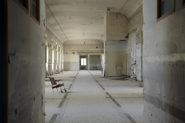 Grande salle des malades (aile sud).