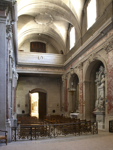 Chapelle : vue intérieure vers le sud.