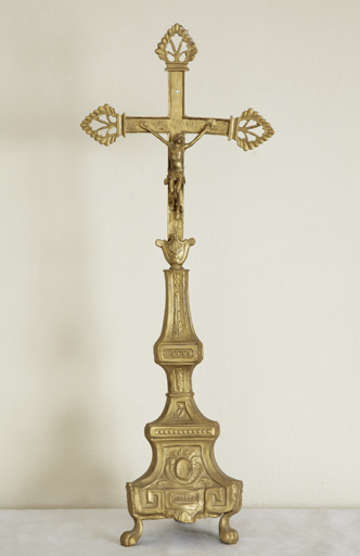Croix d'autel : vue générale.