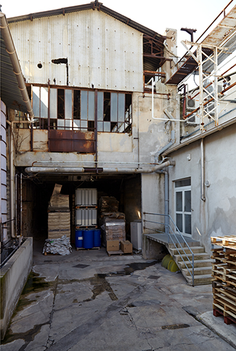 Le bâtiment de l'ancienne saponification en continu.