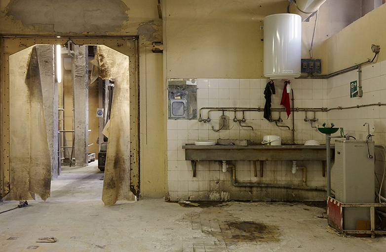 Dans l'atelier de production des lessives en poudre.