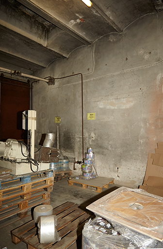 Plafond incliné, en voûtains, sous la terrasse de l'ancien logement.
