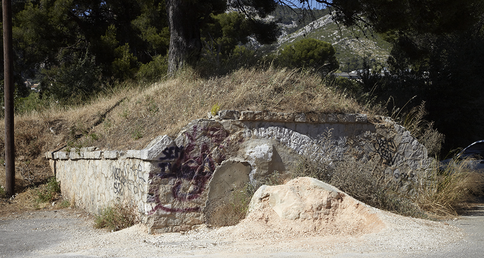 Extension nord. Traverse-abri sur les dessus du bastion L