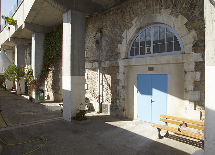 Casemates, façade.