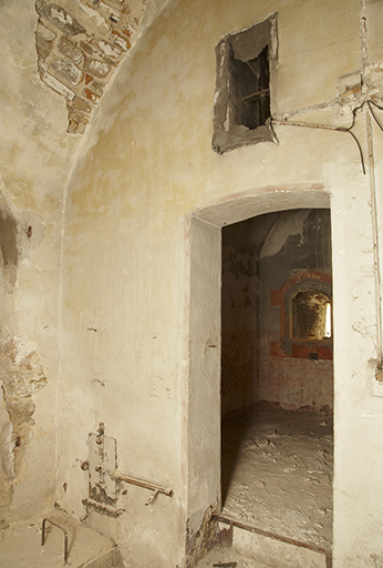 Extension Malbousquet. Porte d'entrée de la moitié gauche d'une casemate de la face droite du bastion 5.