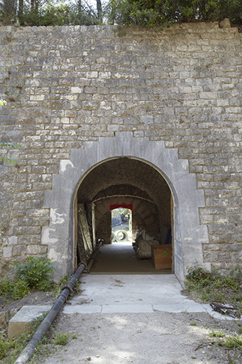 Extension Malbousquet. Front 6-7, arcade de la poterne traversant la tenaille, face postérieure côté courtine.