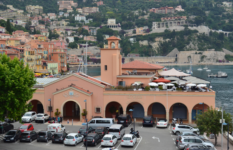 Vue de la gare maritime de Villefranche-sur-Mer depuis les remparts de la citadelle.