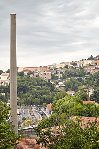 Vue d'ensemble du vallon de Rastiny et de la gare.