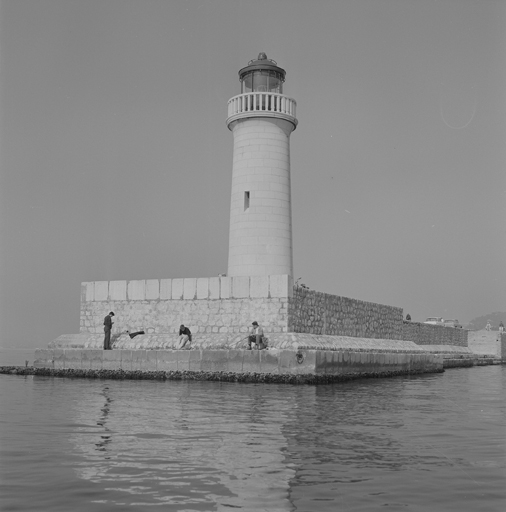 [Phare du port de Cannes], 1965.