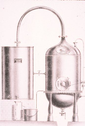 [Alambic à vapeur, vers 1900.]