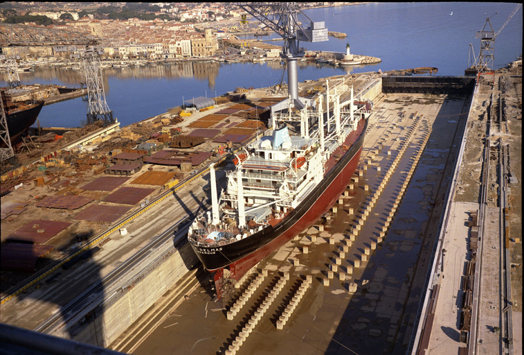 La grande forme de construction en activité dans les années 1980.
