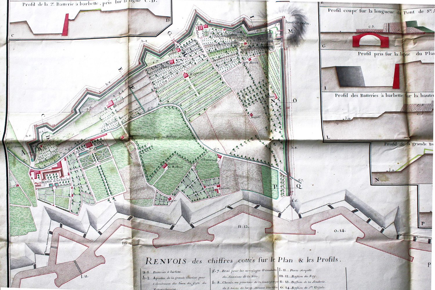 Plan et profils [du retranchement Ste-Anne]. 1751.