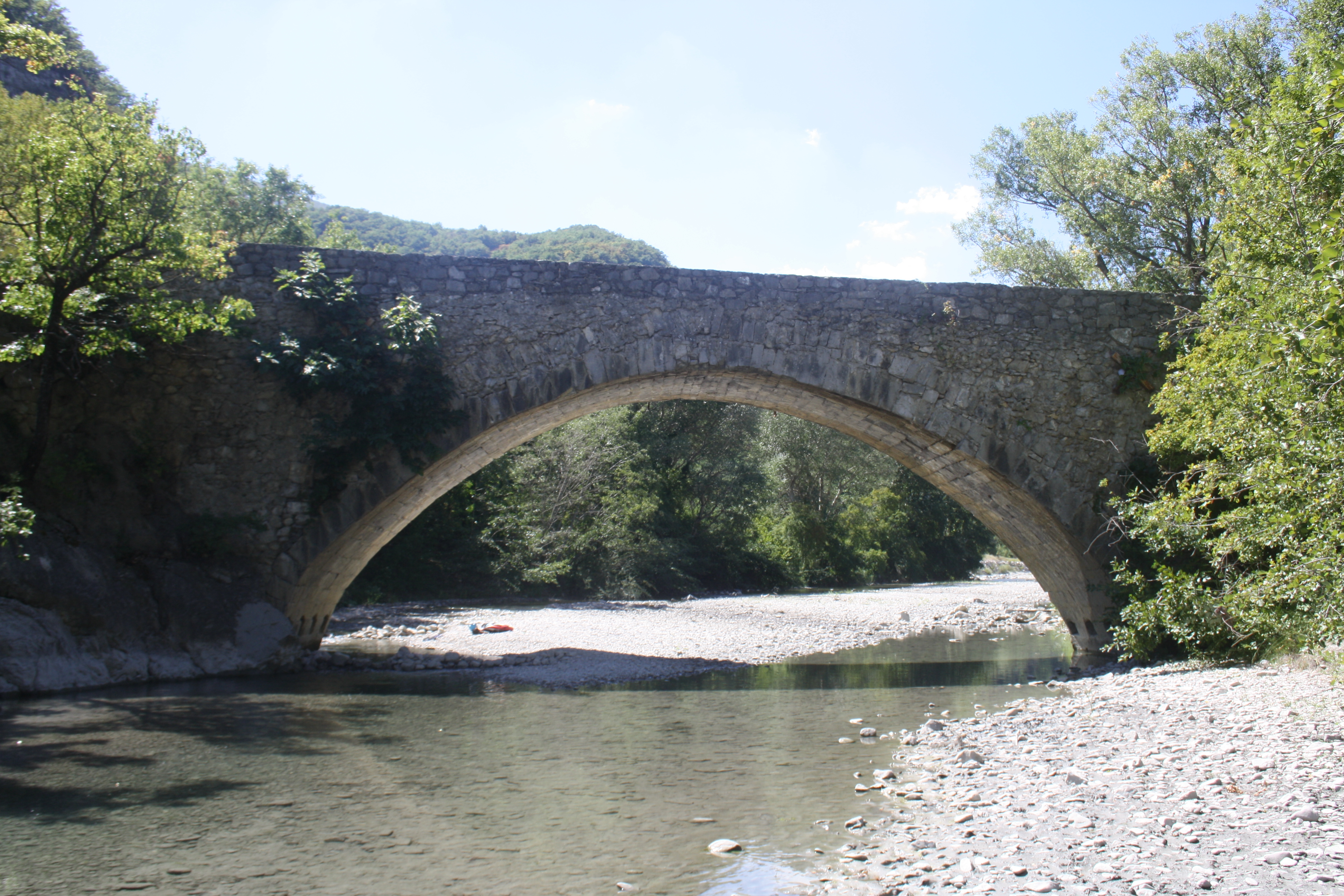L'élévation est.