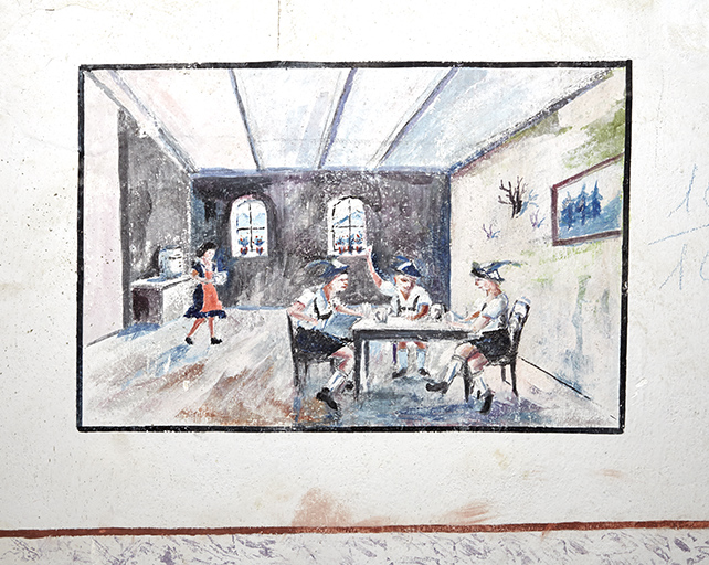 Extension Malbousquet, cellule dans le bastion 5. Peinture murale : scène de taverne en Bavière.