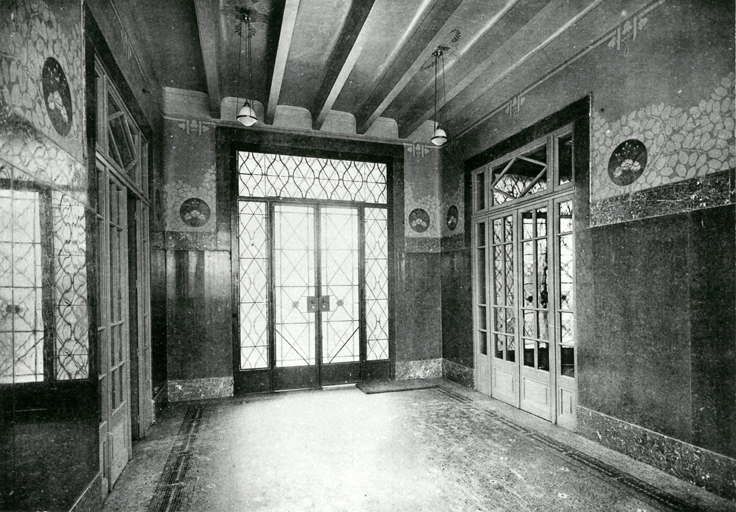 Bâtiment A.Vestibule Aa. Vue prise vers 1930.