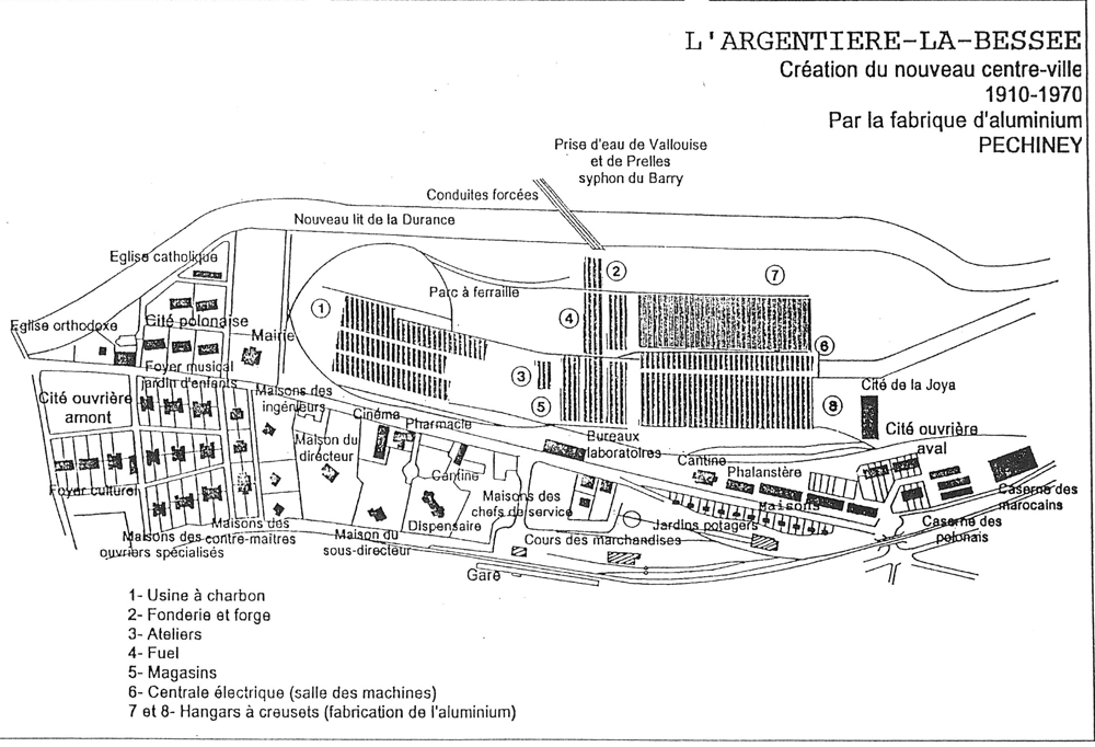 Création du nouveau centre-ville (1910-1970) par la fabrique d'aluminium Péchiney.