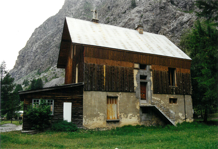 Logement patronal.