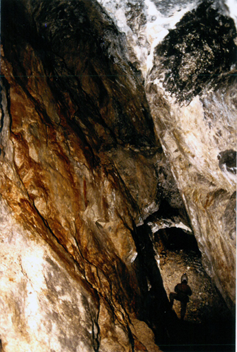 Saint-Roch, chambre d'abattage sur filon vertical.