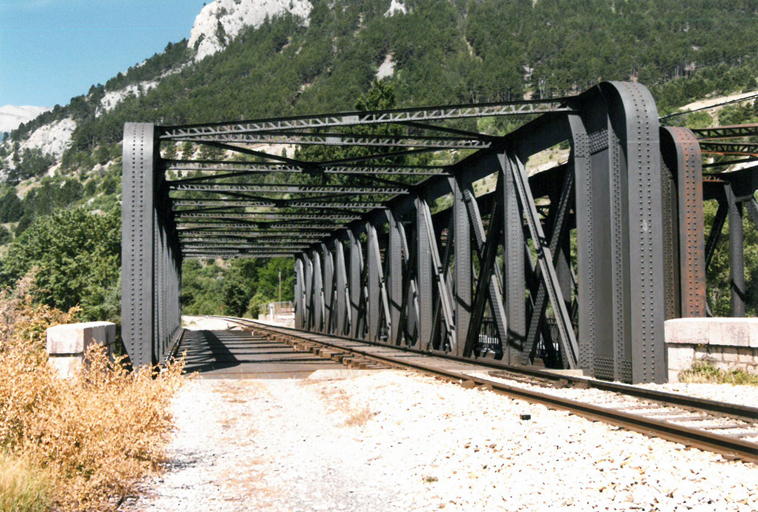 Entrée du pont de la Mure.