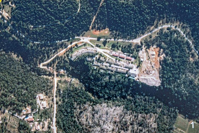 [Vue aérienne du hameau de Mouans-Sartoux, sans date.]
