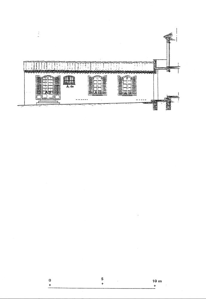 Propriété de Monsieur et Madame Thierry-Mieg au Cap d'Antibes. A-M. Projet de maison d'habitation individuelle. Façades. 1954. Elévation sud de l'aile ouest.