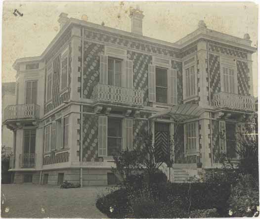 [Villa Les sorbiers à Cannes. Vue de volume prise du sud-est.], vers 1910.