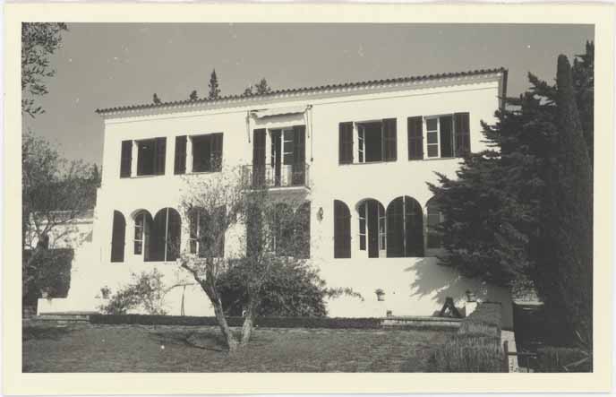 [Villa Mi-Colline à Cannes. Façade sud.], vers 1950.