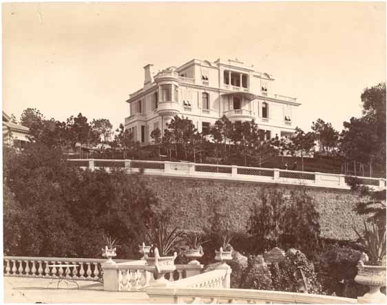 [Villa La Favorite à Cannes. Vue du sud-ouest avant la démolition du 2e étage.] sd.