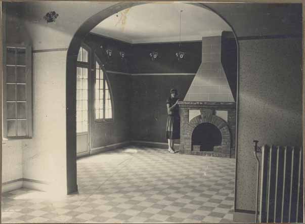 [Villa Cardolina. Vue intérieure du salon.], vers 1930.