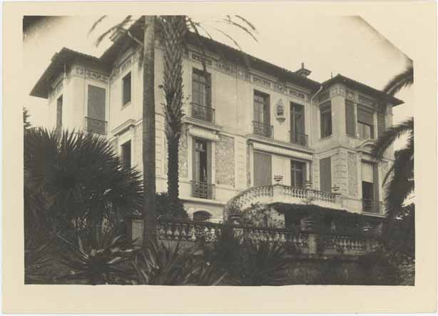[Villa La Frégate à Cannes. Vue prise du sud-ouest.], vers 1930.