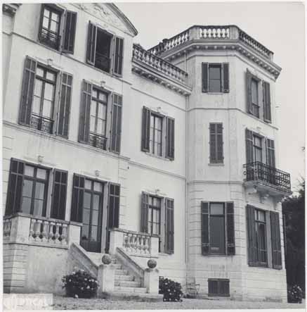 [Villa Valbel à Cannes. Vue partielle de la façade sud.], années 1950.