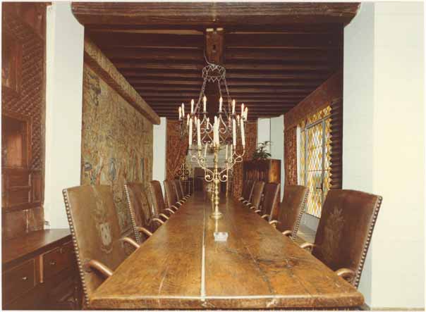 [Château Louis XIII à Cannes. La salle à manger.], [vers 1960].