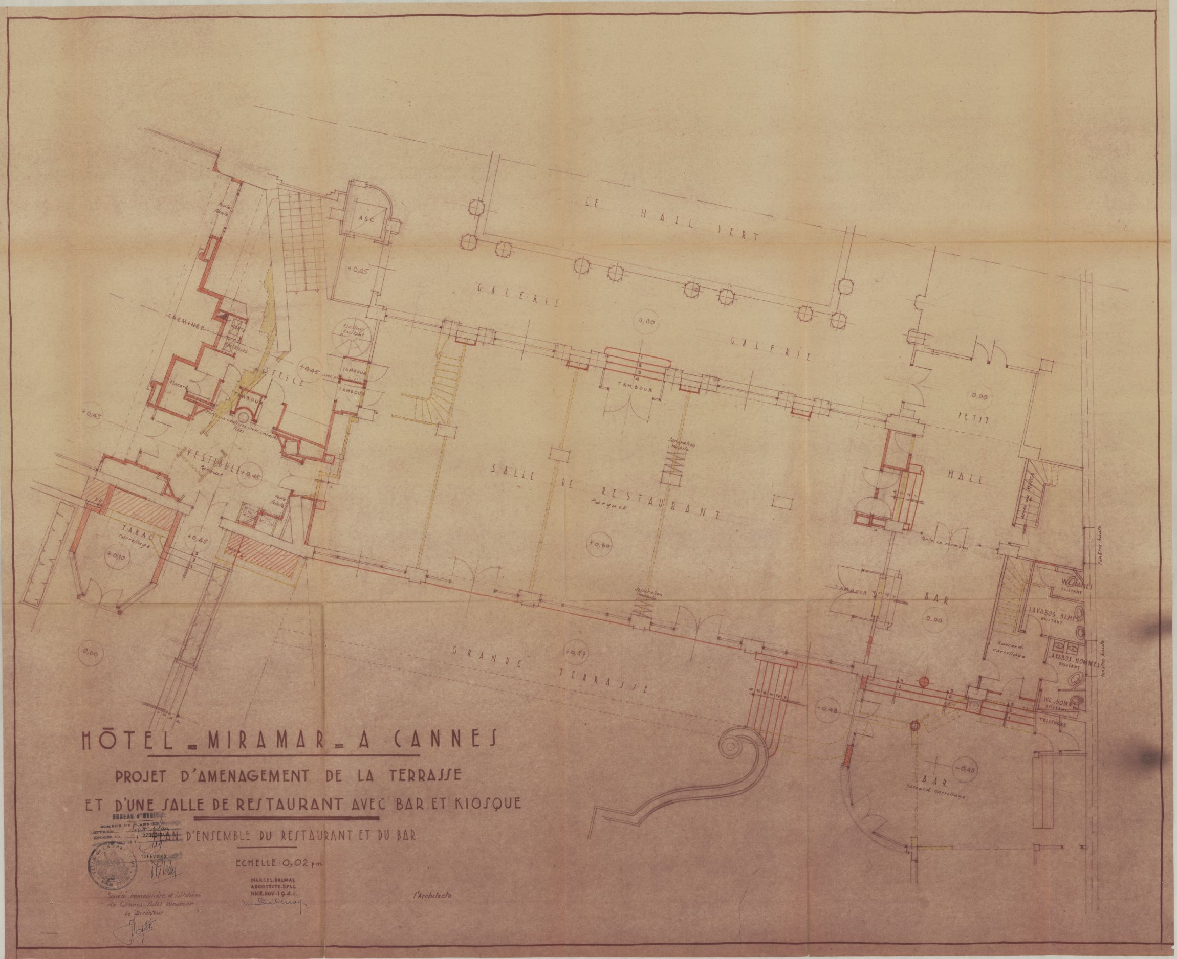 Hôtel Miramar à Cannes. Projet d'aménagement de la terrasse et d'une salle de restaurant avec bar et kiosque. Plan d'ensemble du restaurant et du bar, 1941.