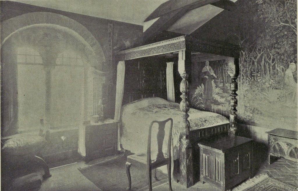 [Bastide de l'Abadie. Chambre peinte par madame Sands.], [1925].