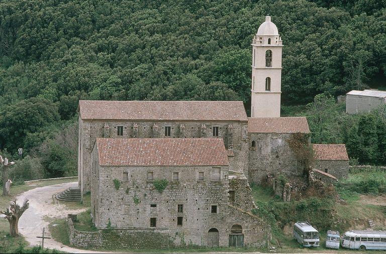 Elévation latérale du couvent et de l'église.