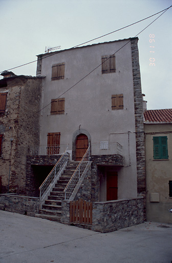 Elévation antérieure.