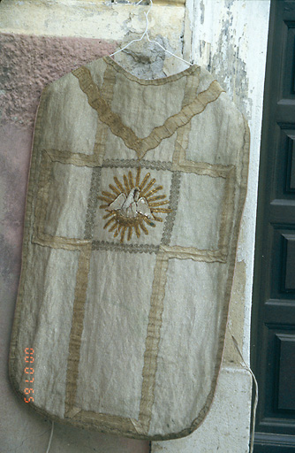 Chasuble de l'ornement blanc No 16