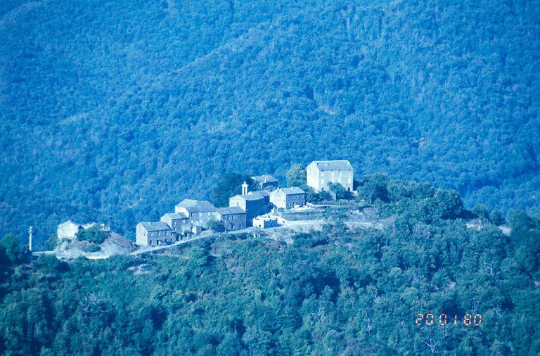 Vue de l'écart depuis le sud-est.