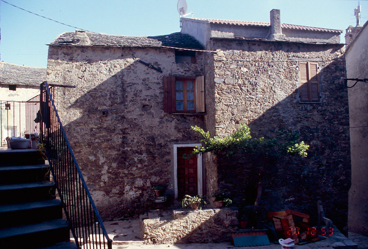 Elévation antérieure.