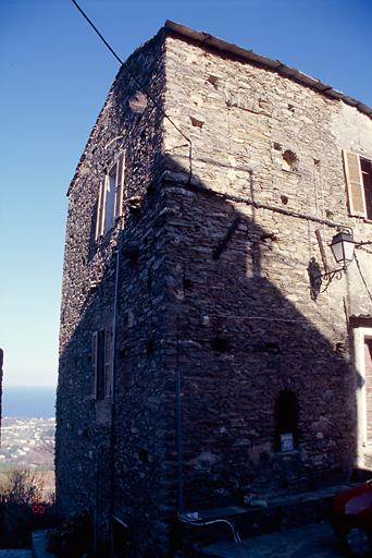 Vue d'ensemble de trois quarts No 2.