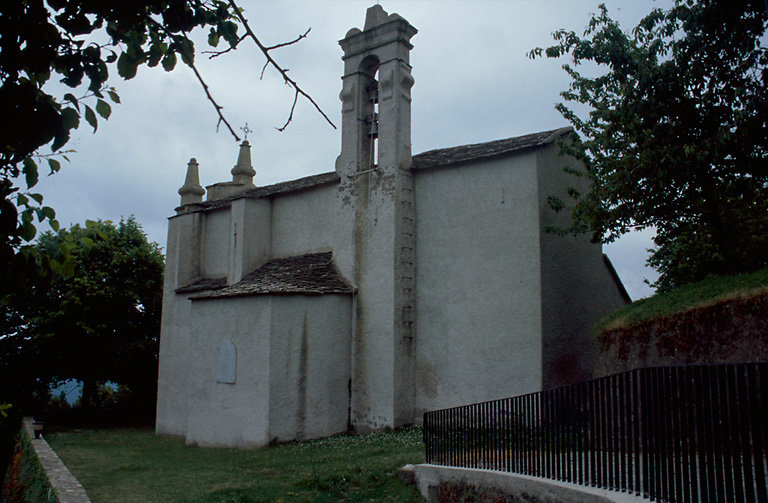 Elévation latérale et campanile.