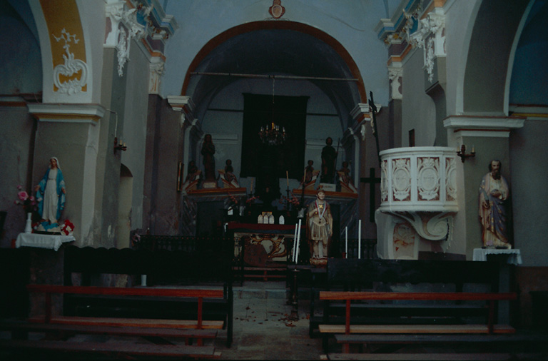 Nef et choeur.