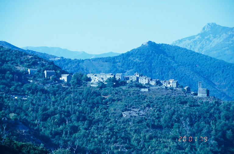 Vue de l'écart depuis le sud-est.