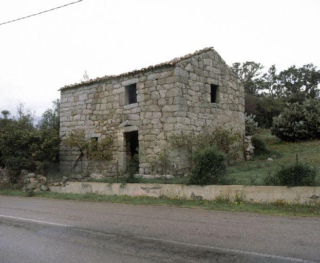 Vue d'ensemble de trois quarts No 2.