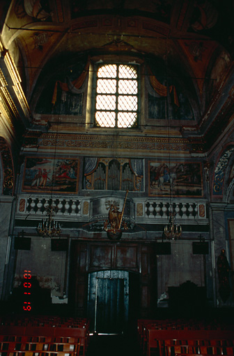 Ensemble du décor peint ornant le revers de la façade.